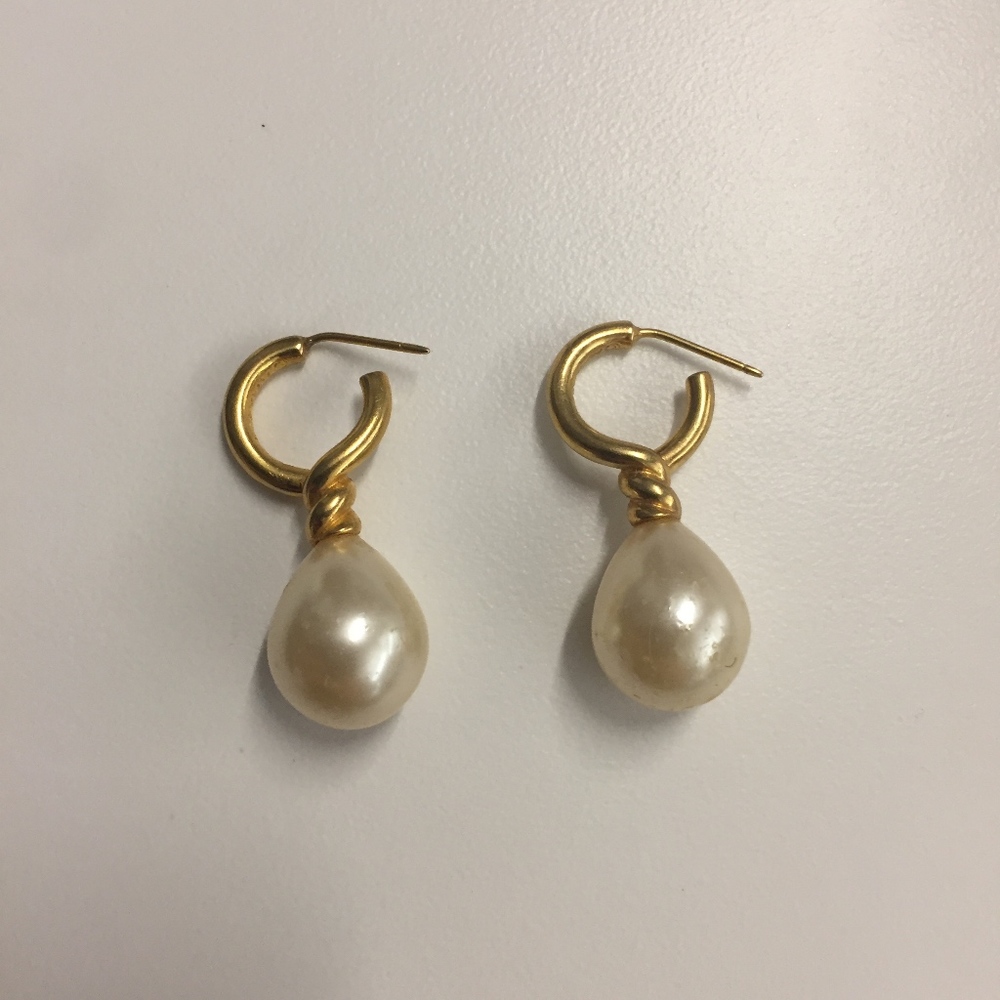 Estate Goldtone and Teardrop Earrings for Pierced